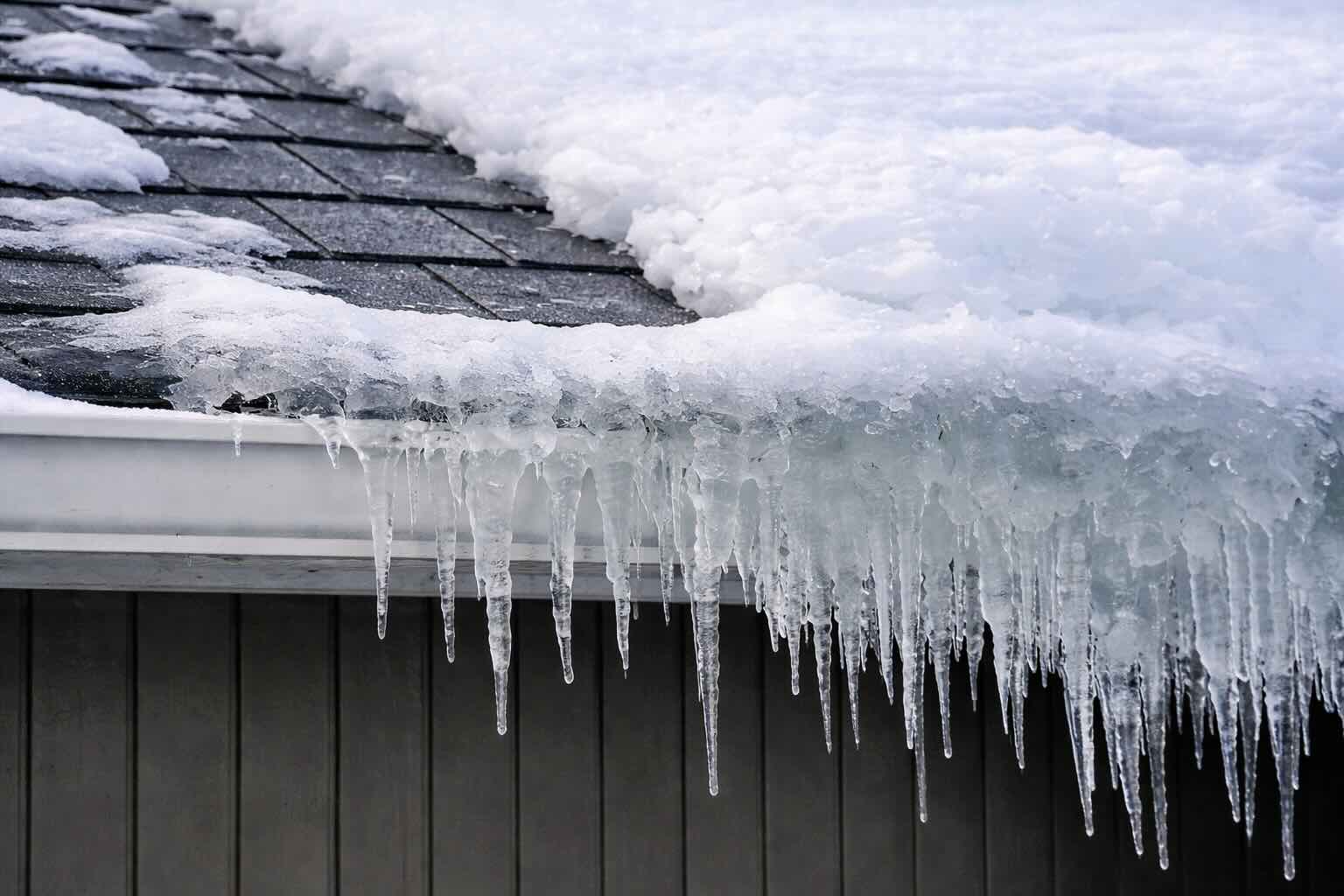 Ice Dams in Connecticut: A Homeowner’s Guide